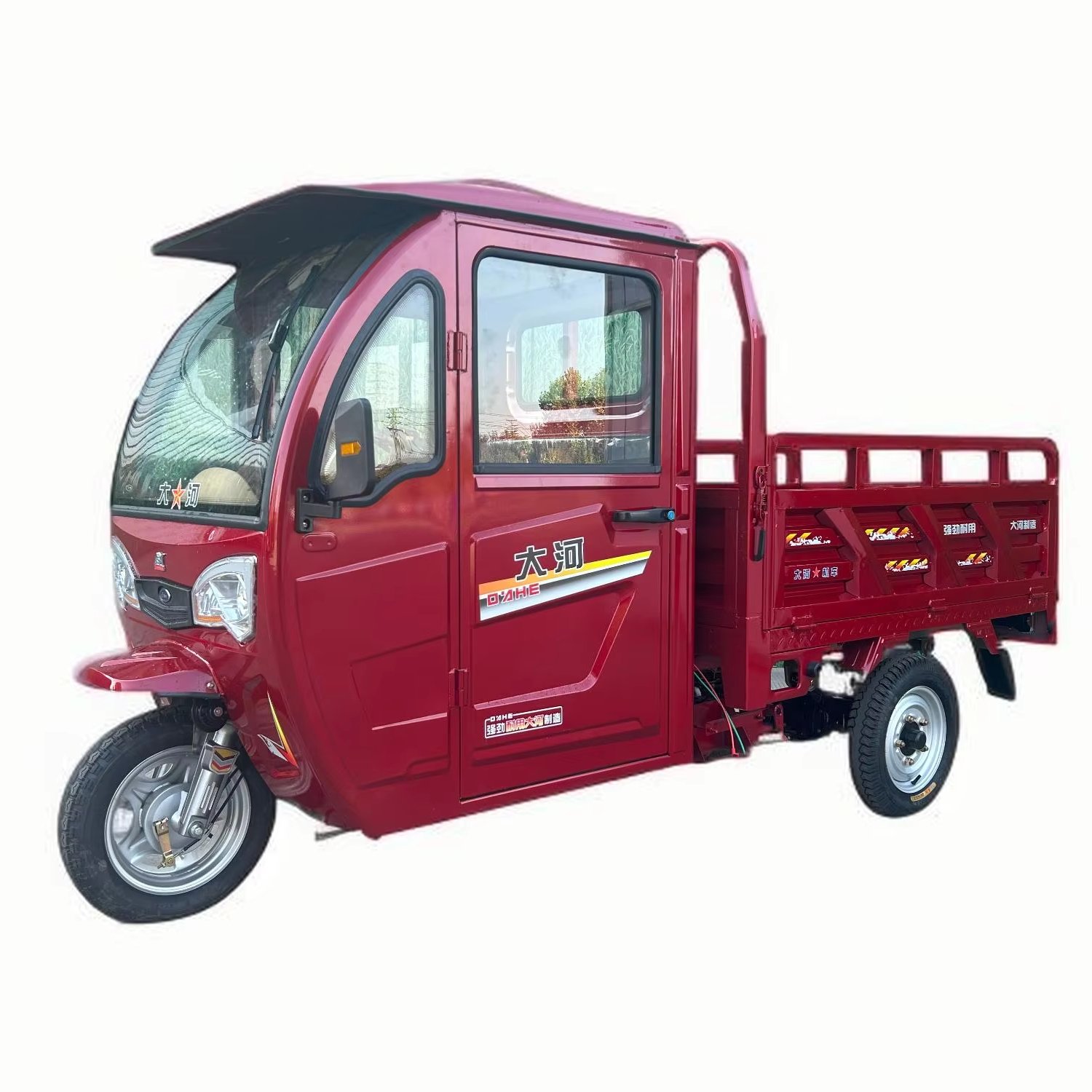 Hot Sale Semi Closed Carry Cargo With Cabin Steering Wheel Cargo Passenger Transport Tricycle Motorcycle